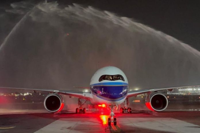 On Saturday, a China Southern flight touched town at the Mexico City International Airport for the first time in 4 years.