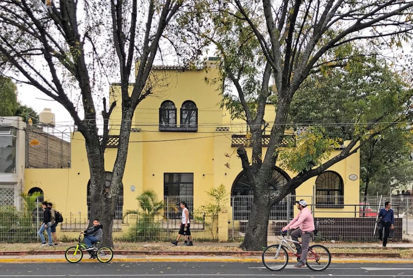 Casa Robles Castillo