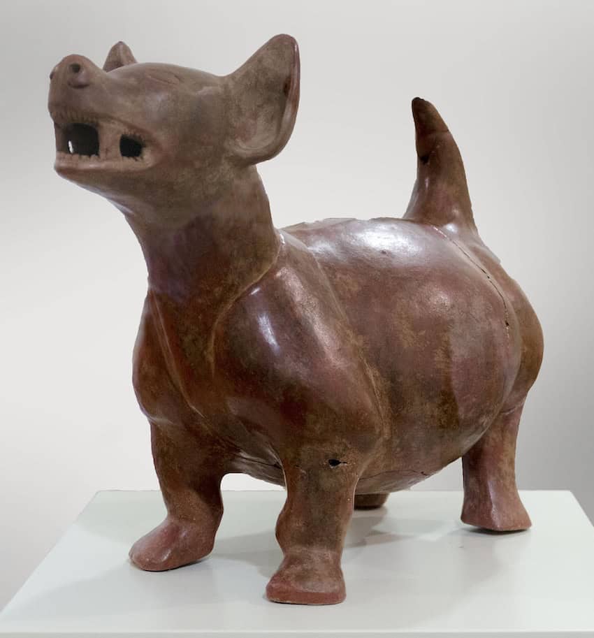 Xoloitzcuintle statue